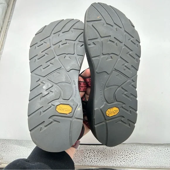 Chacos Strap Sandals Vibram Women's Size 6 Shoes Waterproof Outdoors - Picture 2 of 6